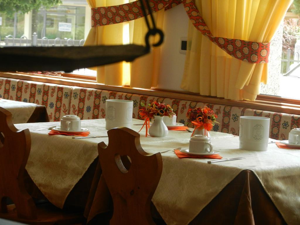 Maffei Hotel Pinzolo Exterior foto